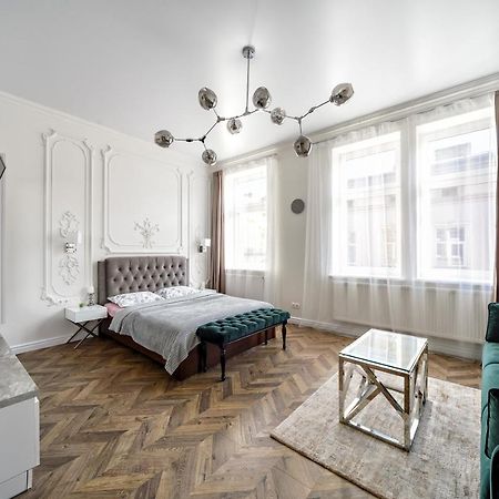 Green Apartment Lviv Dış mekan fotoğraf